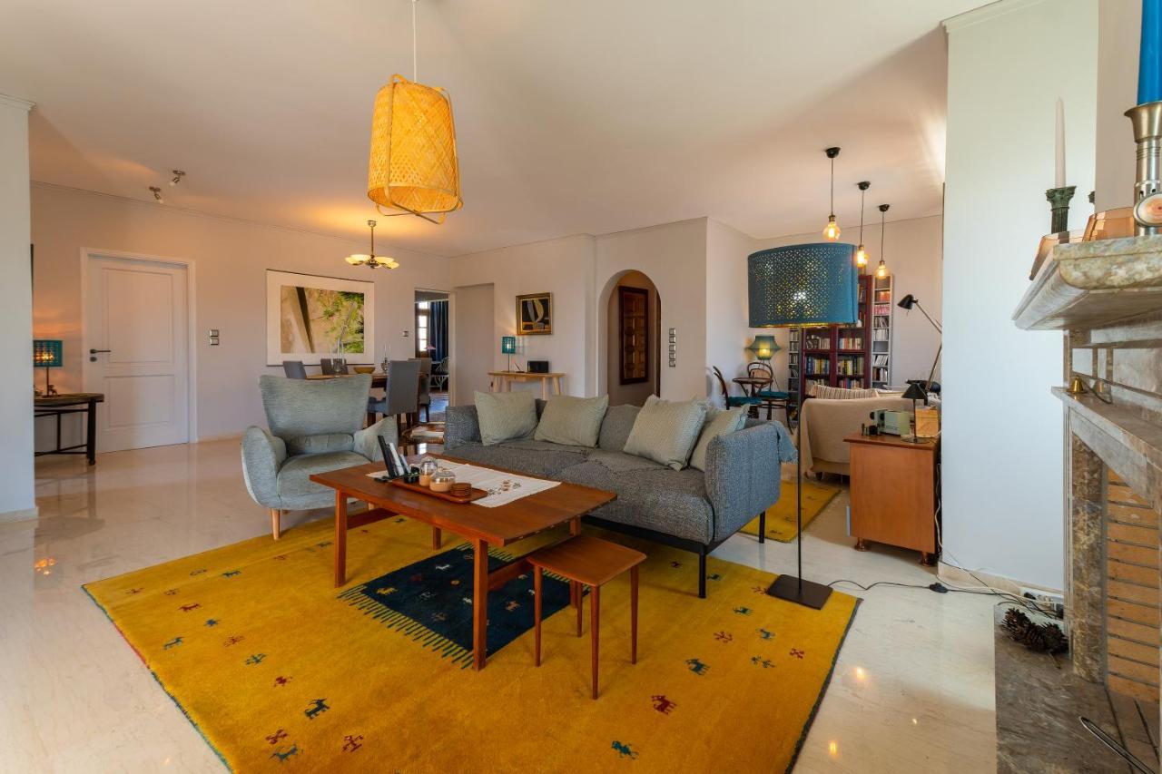 Apartment Spacious In Kavouri *