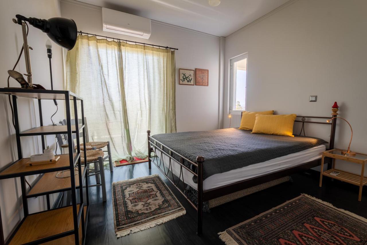 Spacious In Kavouri Apartment *